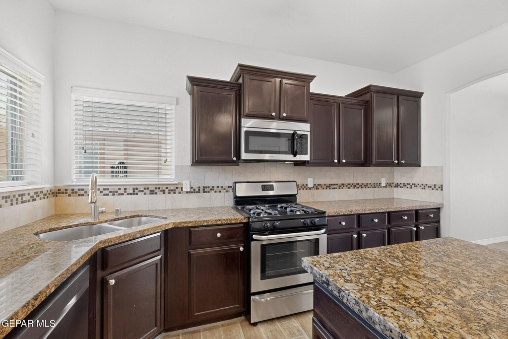14613 Sunny Land Avenue - Photo 22