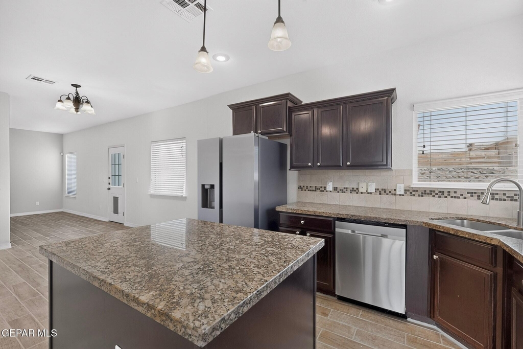 14613 Sunny Land Avenue - Photo 21