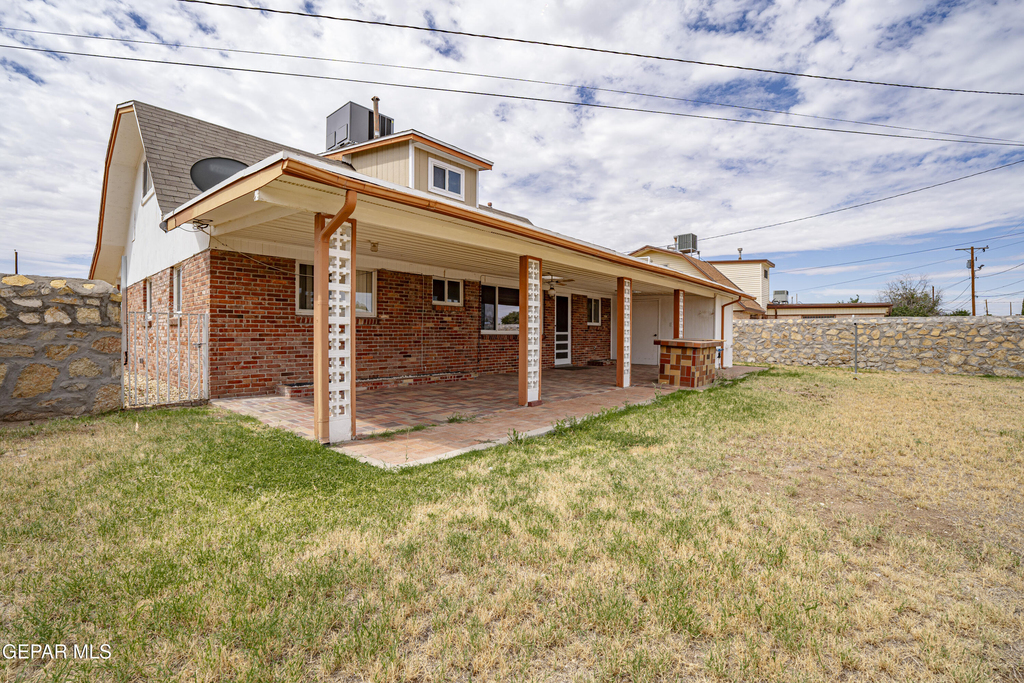 10125 Chezelle Drive - Photo 28
