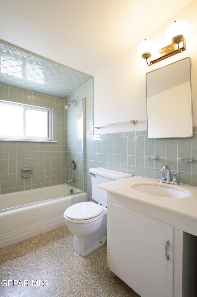 10125 Chezelle Drive - Photo 23