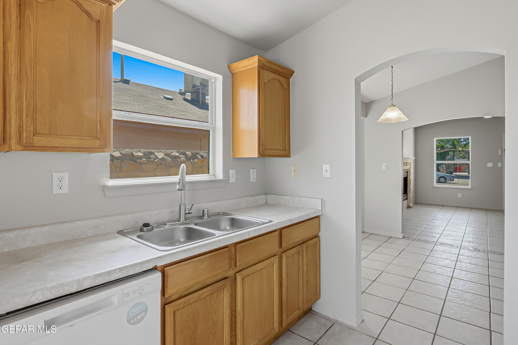 12353 Tierra Apache Road - Photo 2