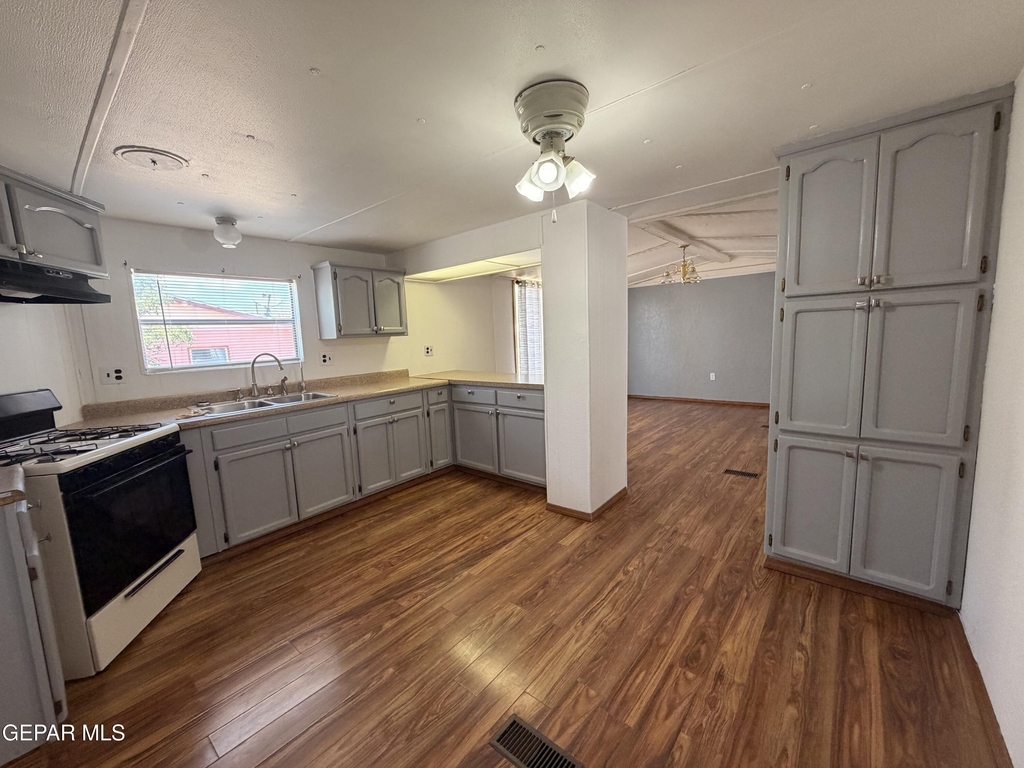 12760 Crisantemo Drive - Photo 23