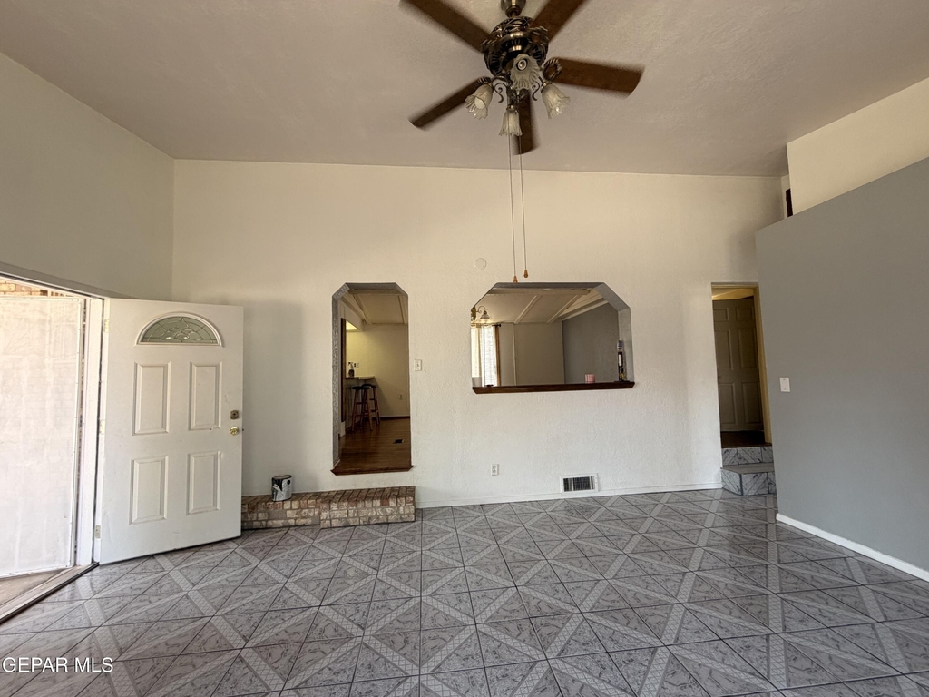 12760 Crisantemo Drive - Photo 2