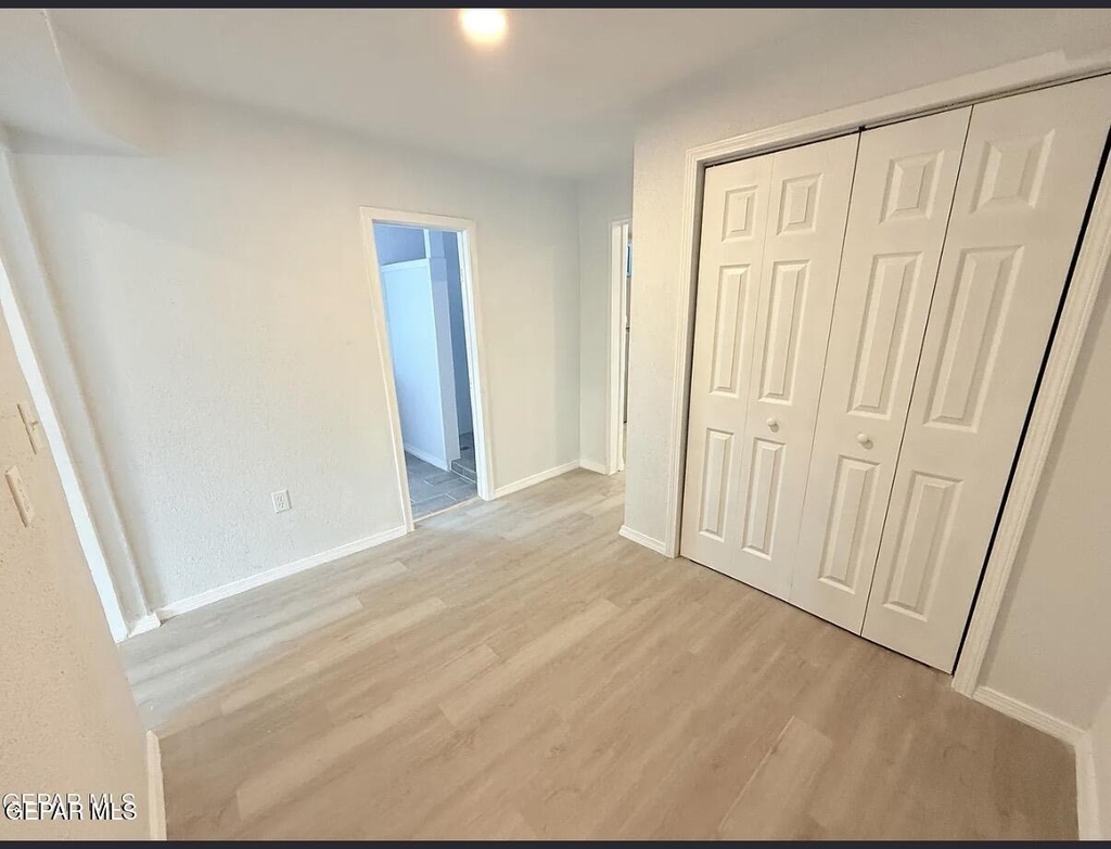 5658 Dailey Avenue - Photo 11