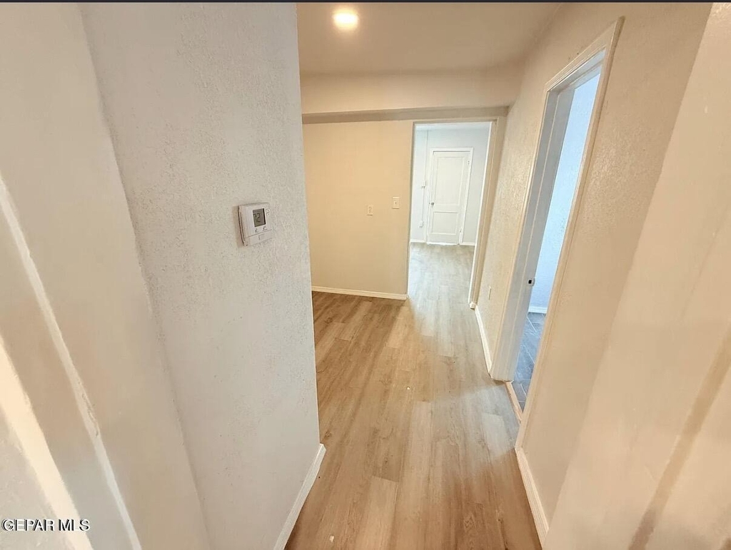 5658 Dailey Avenue - Photo 8
