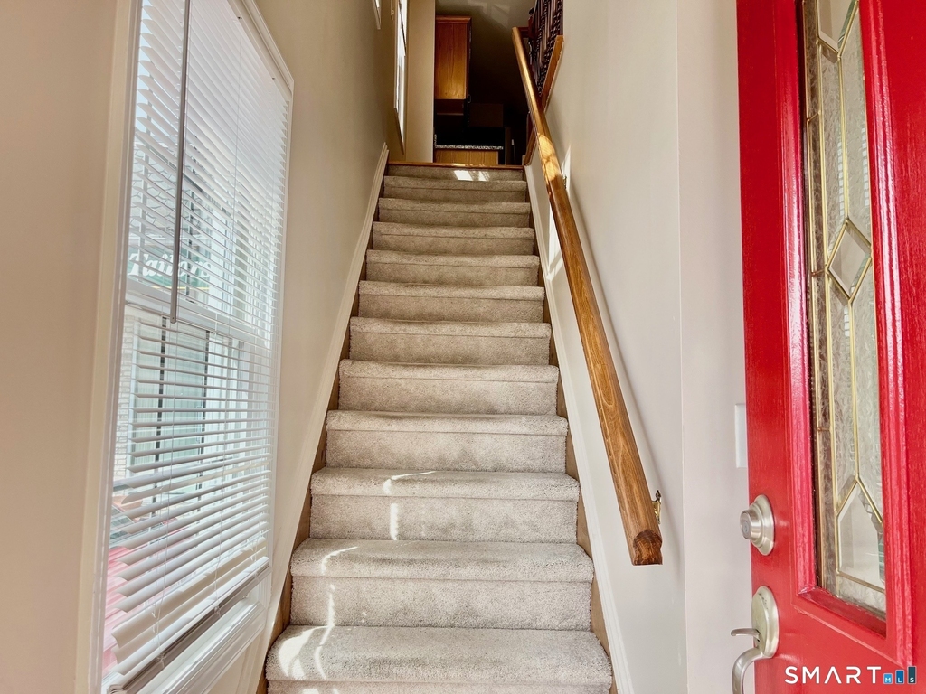 56 East Avenue - Photo 3