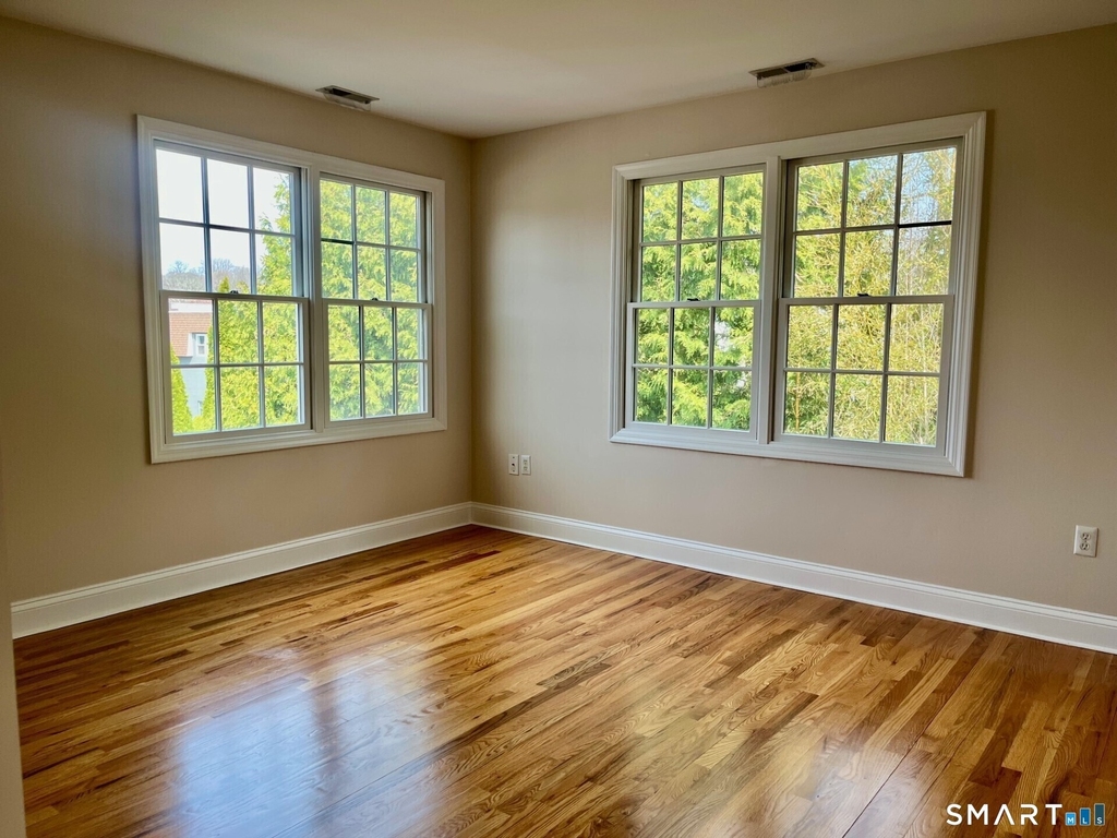 56 East Avenue - Photo 7