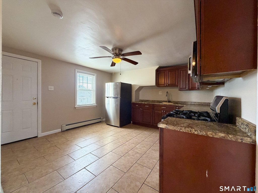 317 Lincoln Avenue - Photo 2