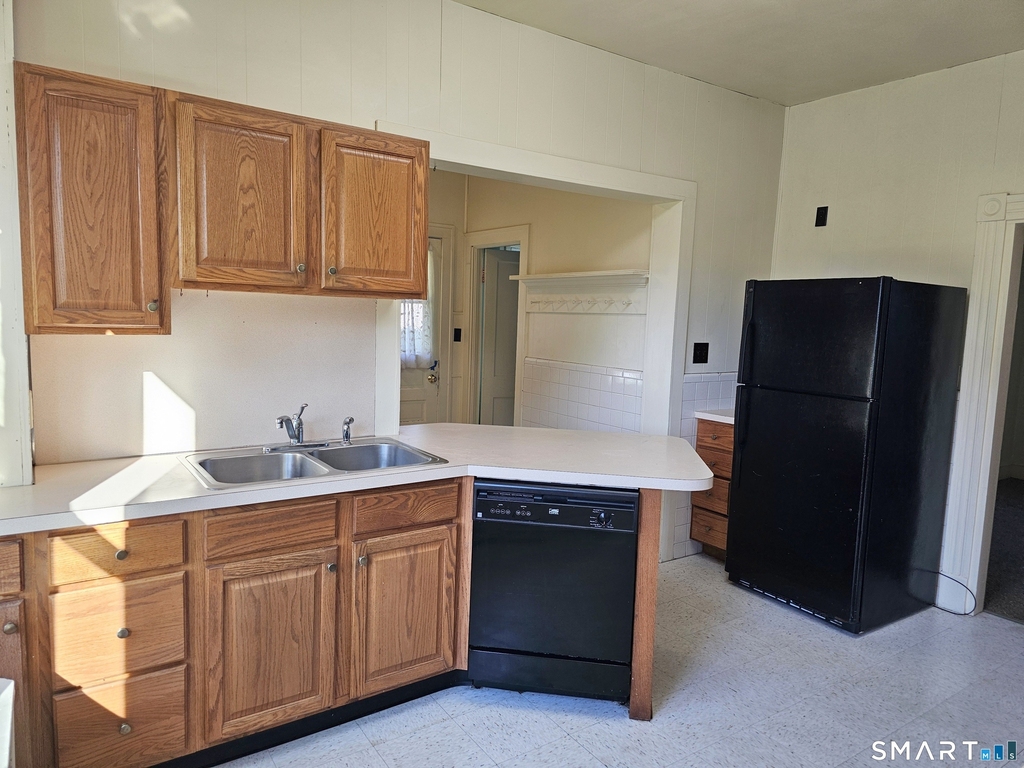 2 Tucker Avenue - Photo 2