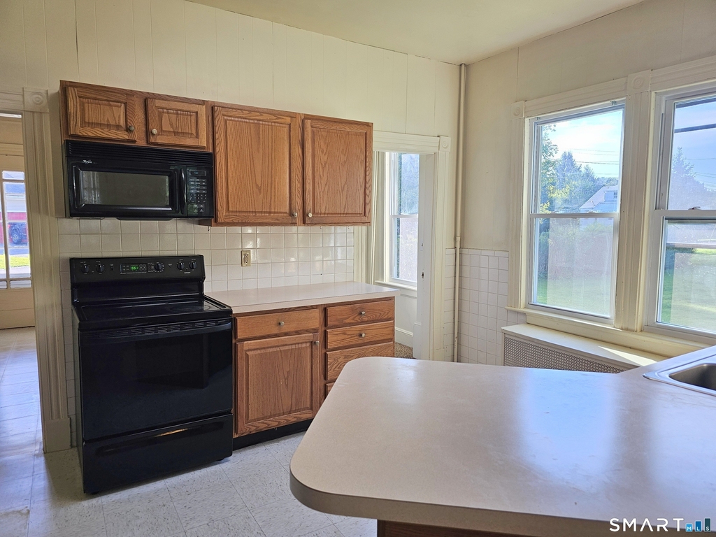 2 Tucker Avenue - Photo 3