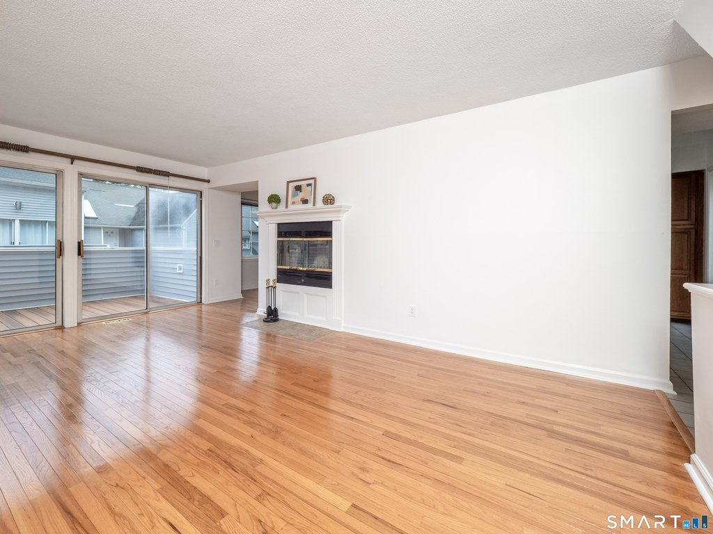 37 Wilton Crest - Photo 4