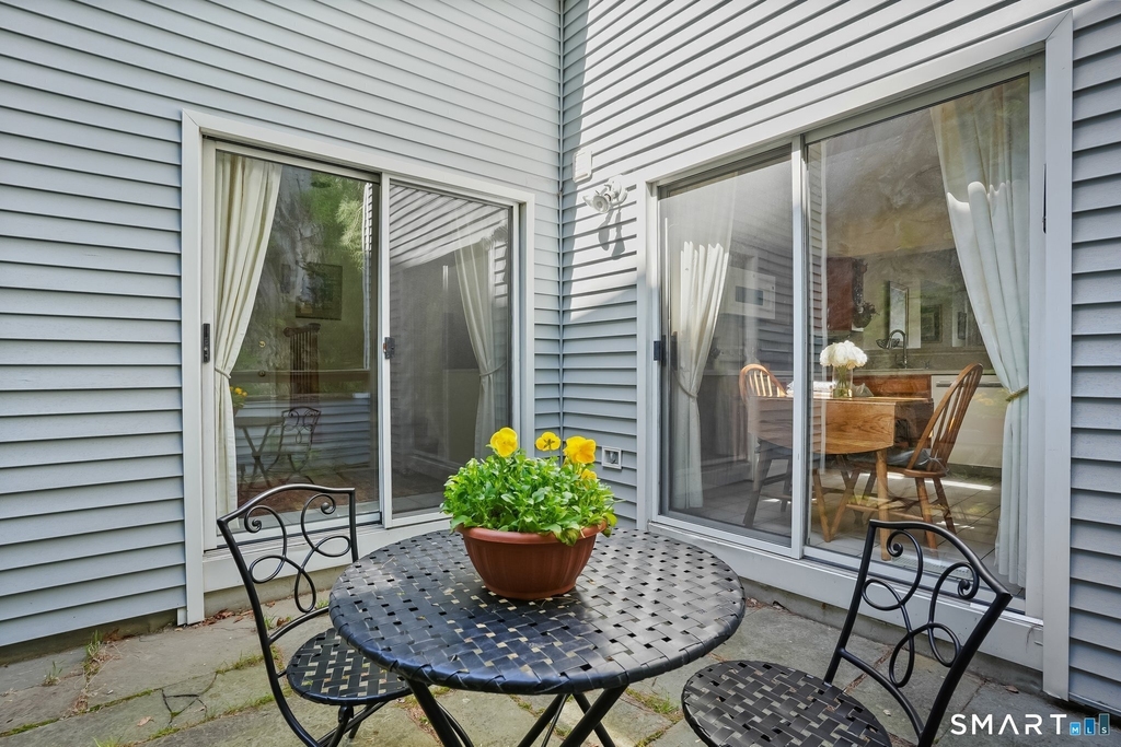 37 Wilton Crest - Photo 8