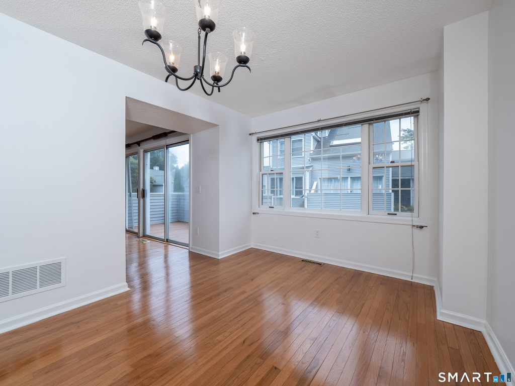 37 Wilton Crest - Photo 7