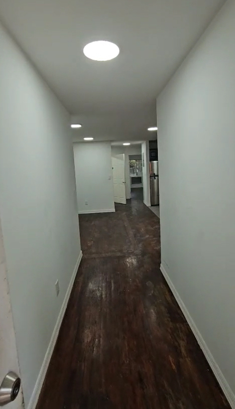 Spacious apartment at Chester street Brooklyn 11212 - Photo 7