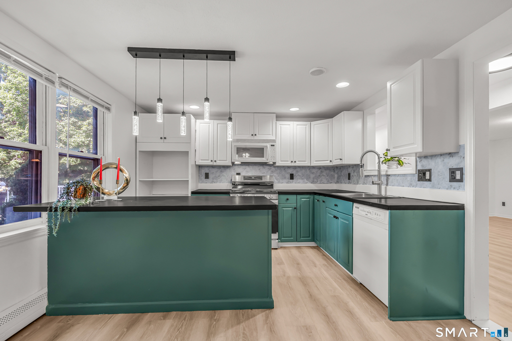 112 Woodbine Street - Photo 10