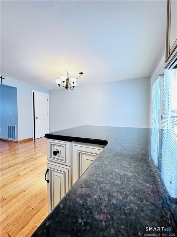 80 Nicholas Drive - Photo 4