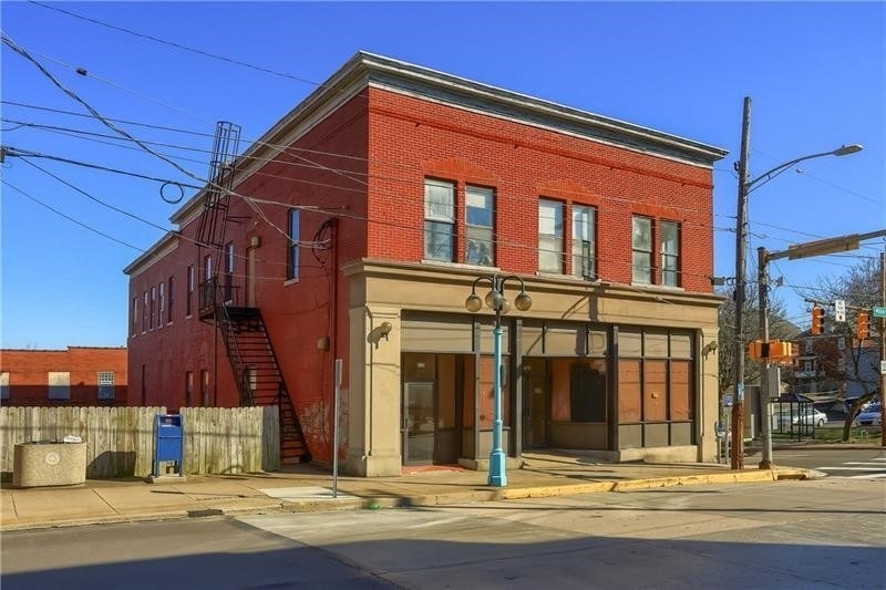 570 Miller Ave - Photo 0