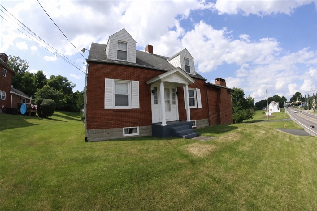 3234 Washington Pike - Photo 0