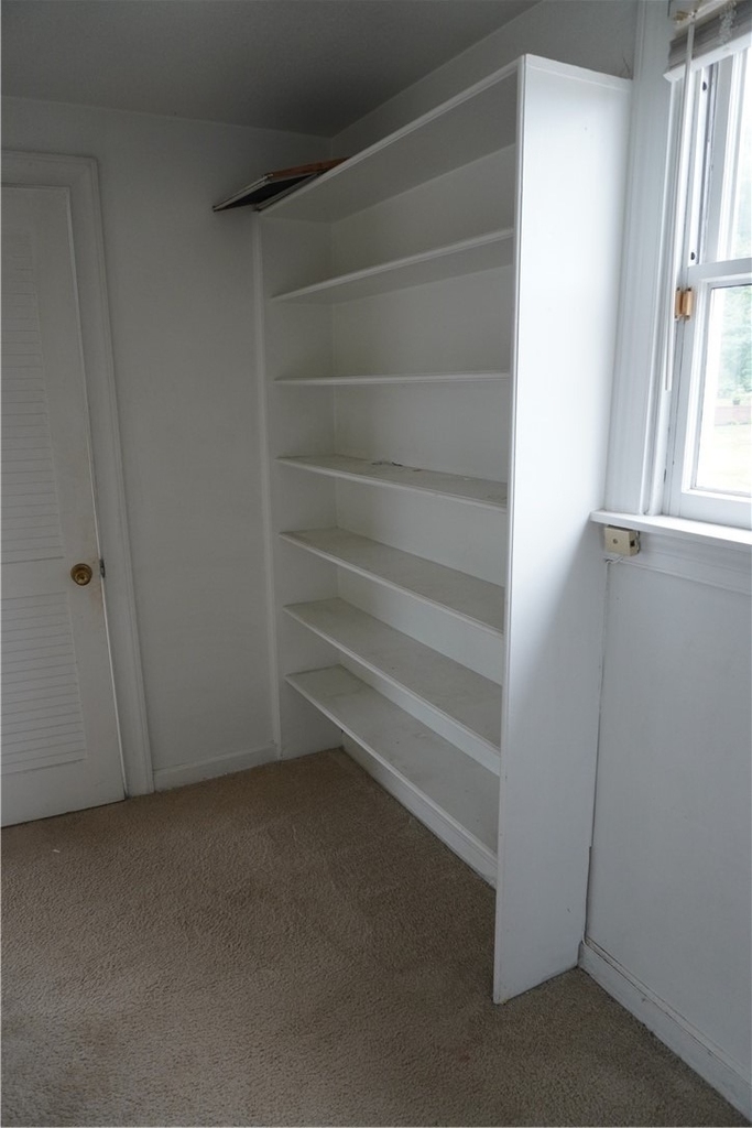3234 Washington Pike - Photo 18