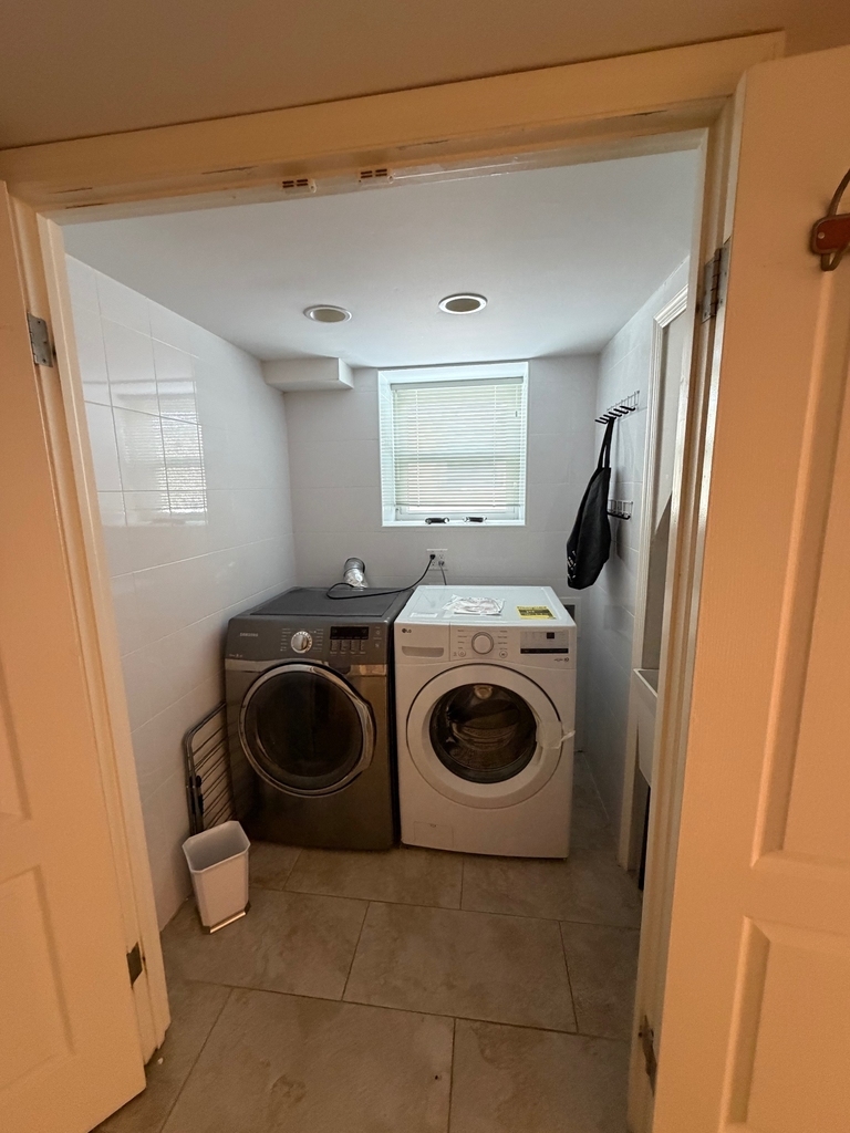 366 84 Street - Photo 8