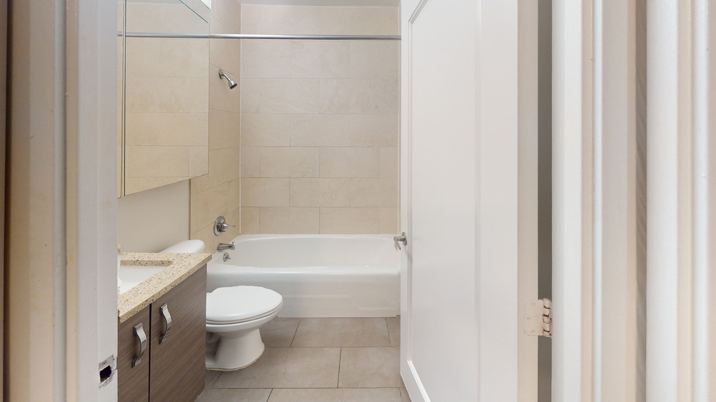 401 E 34th St - Photo 4