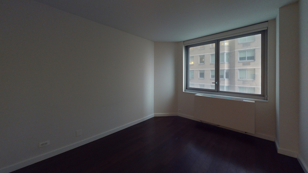 401 E 34th St - Photo 3