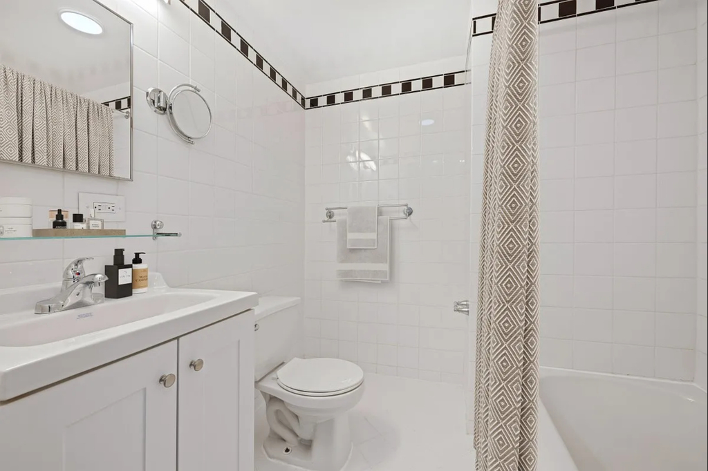 Copy of 50 West 34th Street, Unit 12c03 - Photo 3