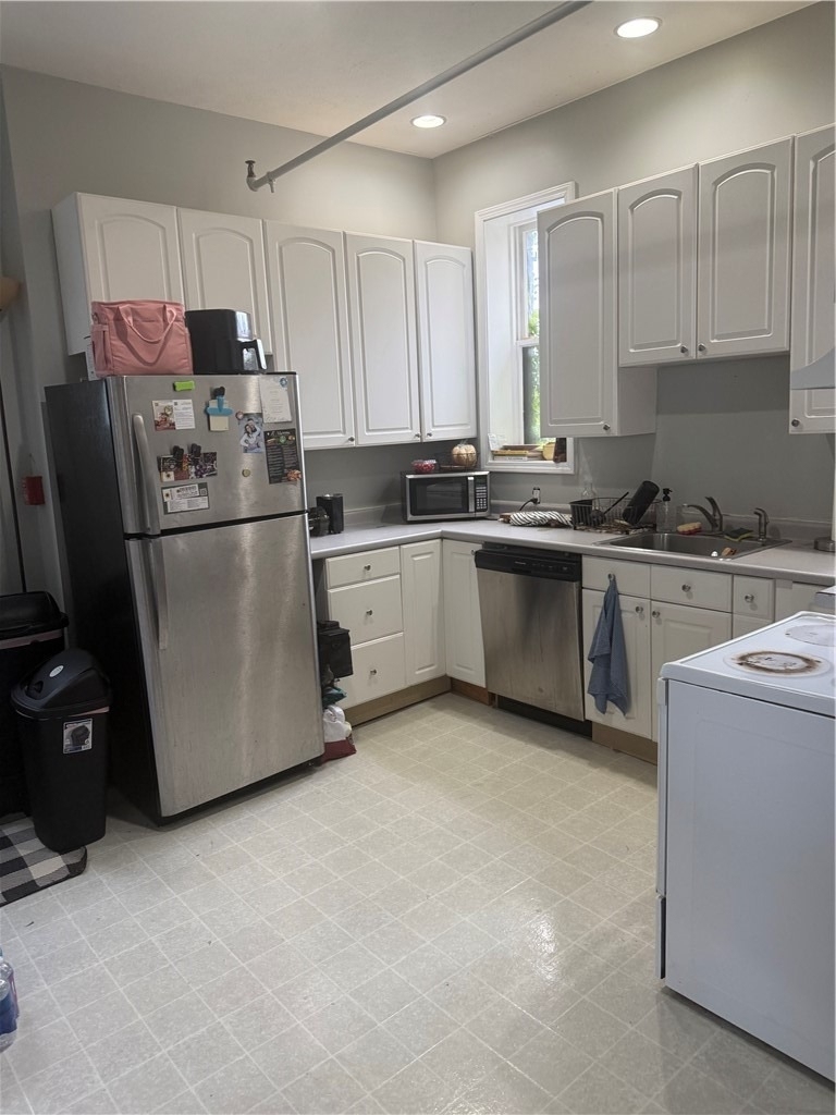 775 Park Avenue - Photo 1
