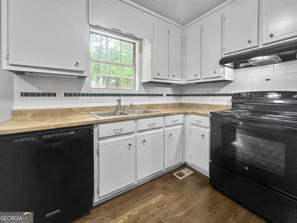 555 Browning Circle - Photo 5