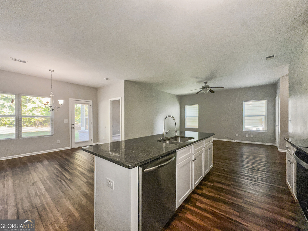 212 Daisy Circle - Photo 6