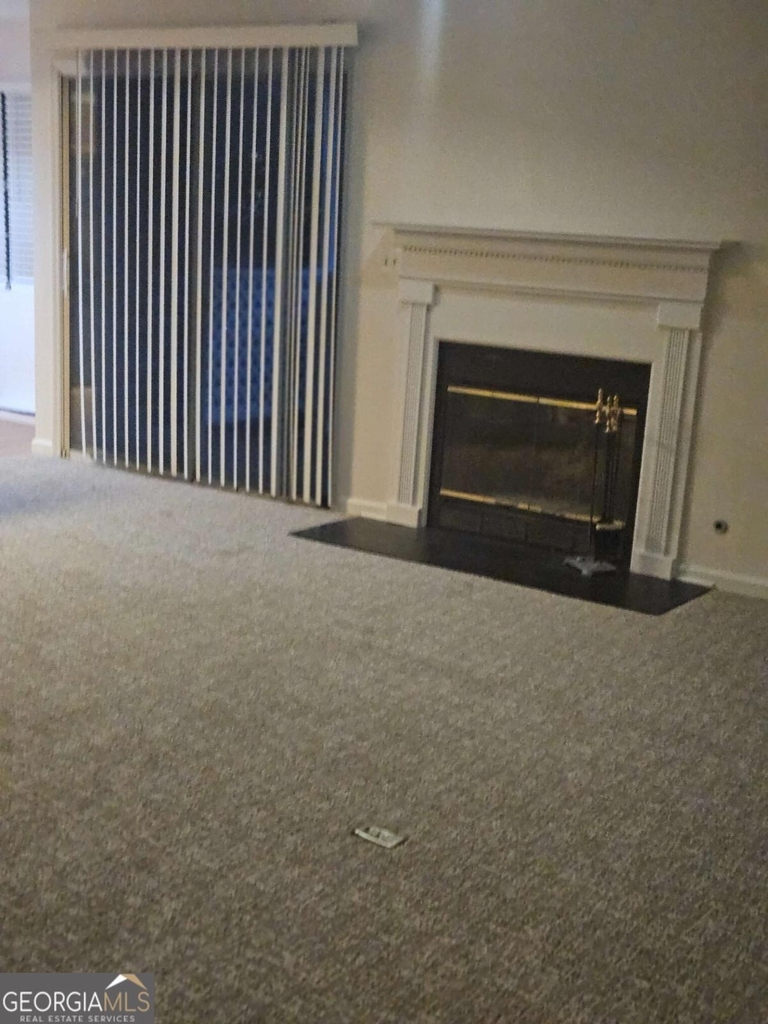 113 Hampshire Court - Photo 4