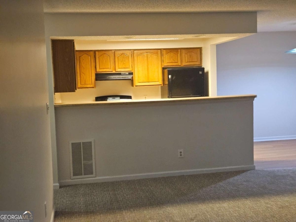 113 Hampshire Court - Photo 6