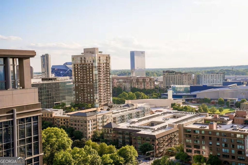 400 W Peachtree Street Nw - Photo 2