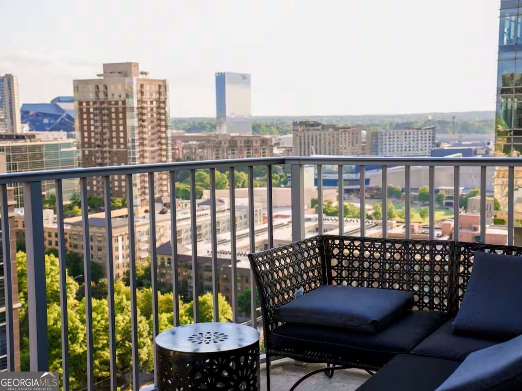 400 W Peachtree Street Nw - Photo 3