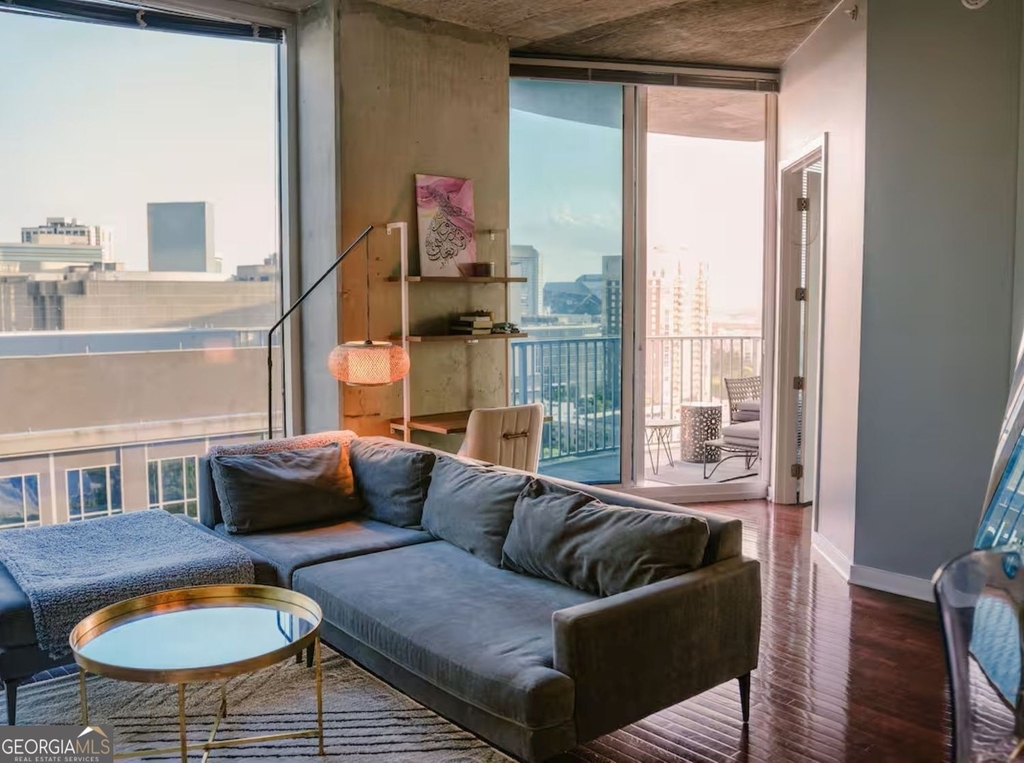 400 W Peachtree Street Nw - Photo 4