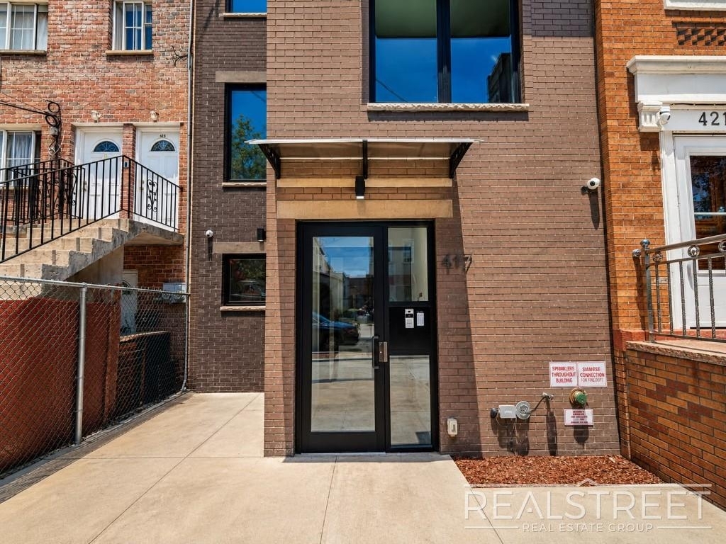 417 Rutland Road - Photo 8