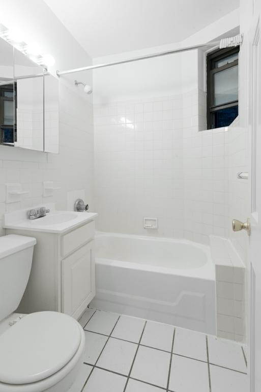 East 89 Street - Photo 8