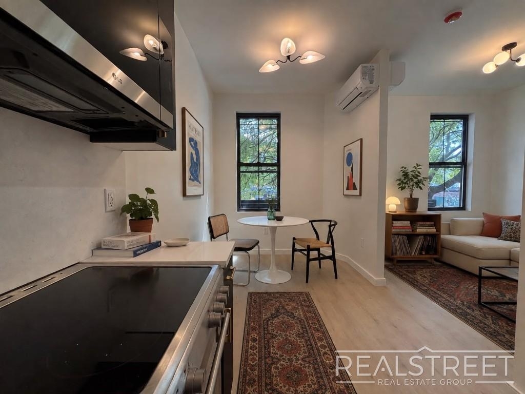72a Utica Avenue - Photo 1