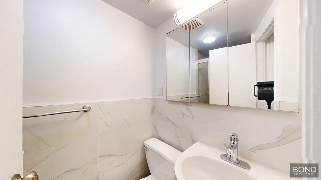 East 83rd Street - Photo 2