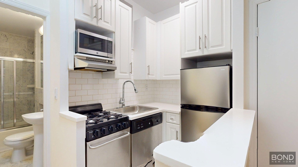 East 83rd Street - Photo 0