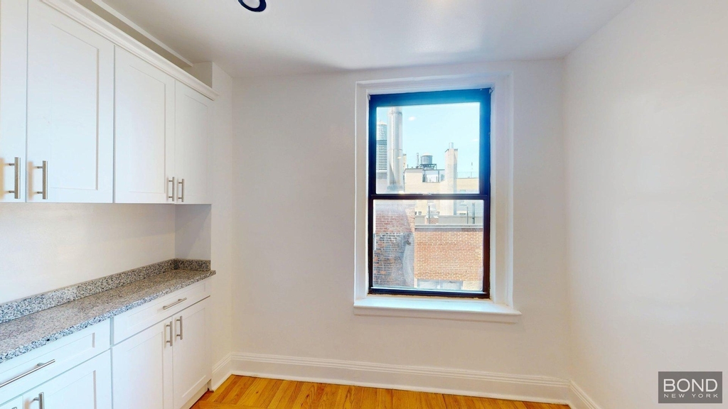 West 79th Street - Photo 8