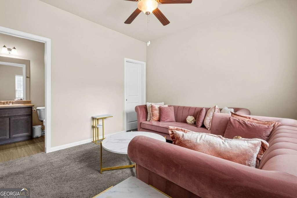 684 Armitage Way - Photo 4