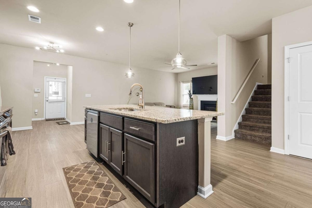 684 Armitage Way - Photo 11