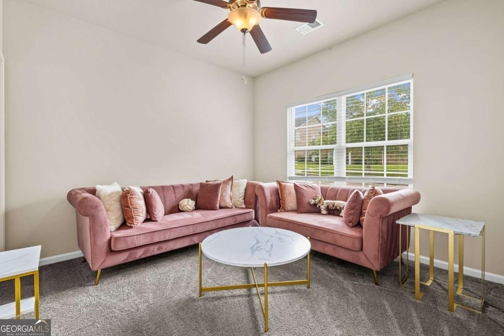 684 Armitage Way - Photo 3