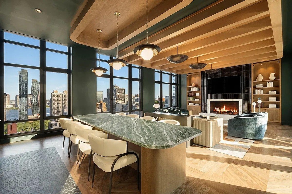 East 36th Street - Photo 10