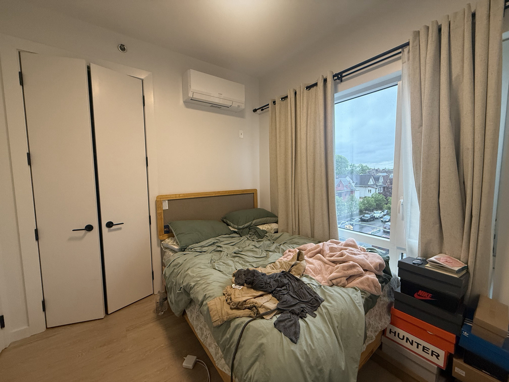 333 Linden Boulevard - Photo 2