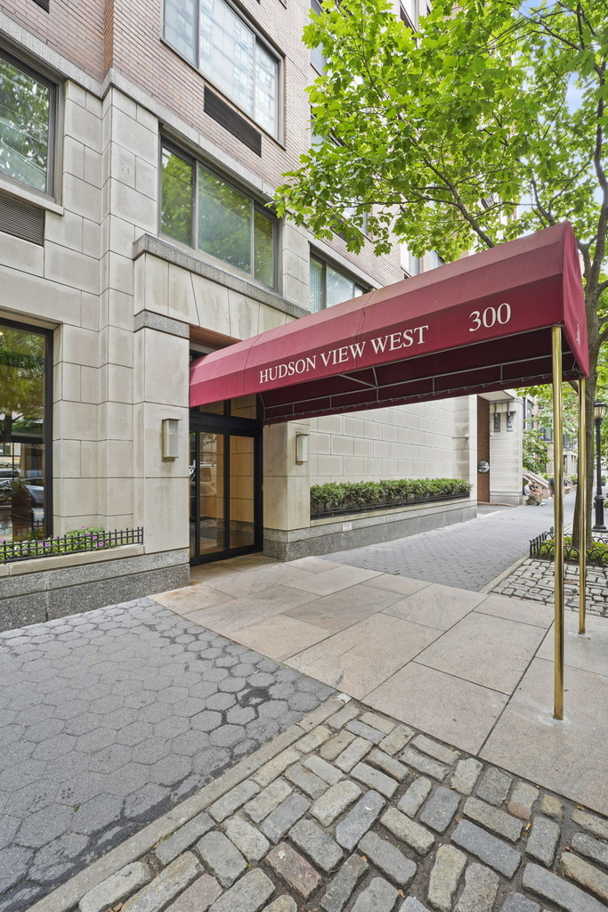 300 Albany Street - Photo 7