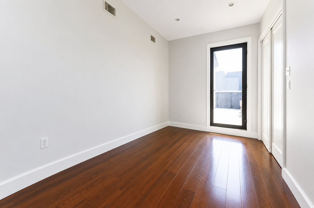 46 New York Avenue - Photo 2