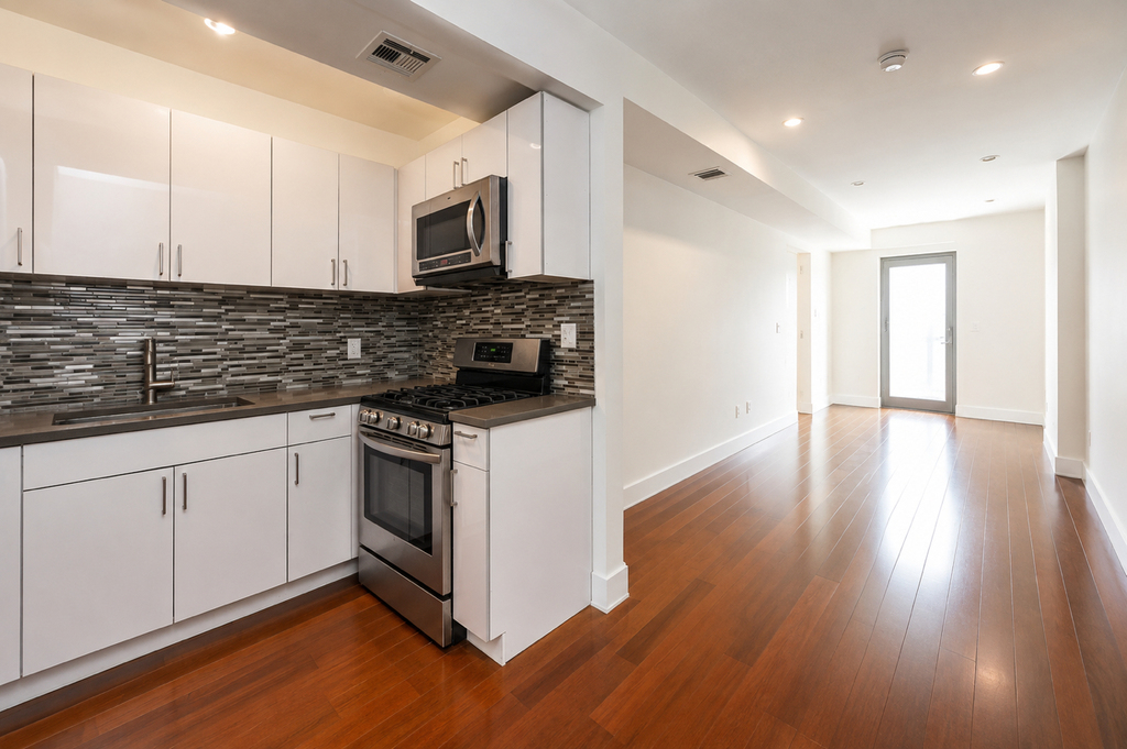 46 New York Avenue - Photo 0