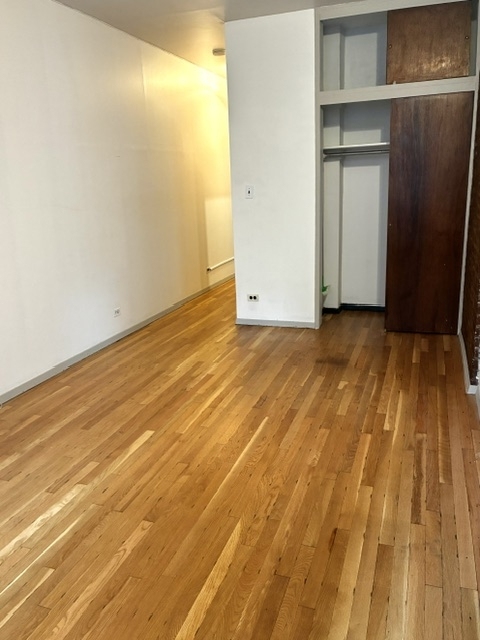 209 East 81st street New York,NY 10028 - Photo 1
